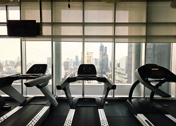 Si Lom Sathon Is A Large Space View Near King Power Mahanakhon Bts Phat Phong Night Market Tourist Business District