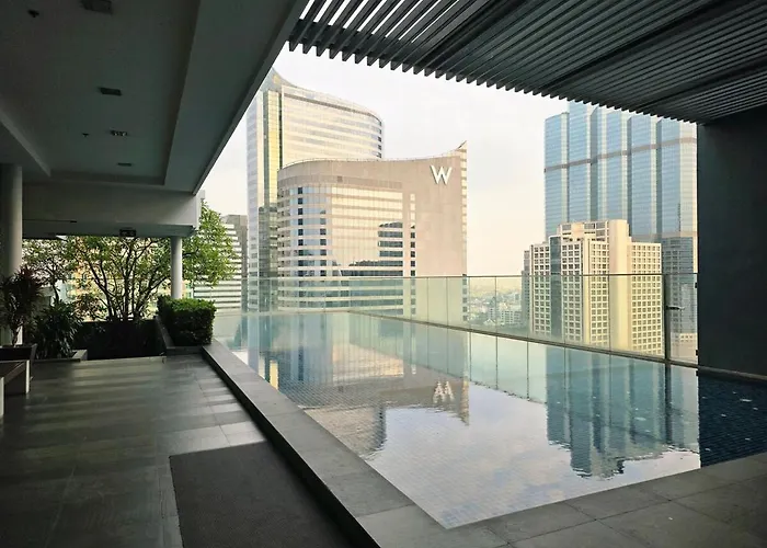Si Lom Sathon Is A Large Space View Near King Power Mahanakhon Bts Phat Phong Night Market Tourist Business District
