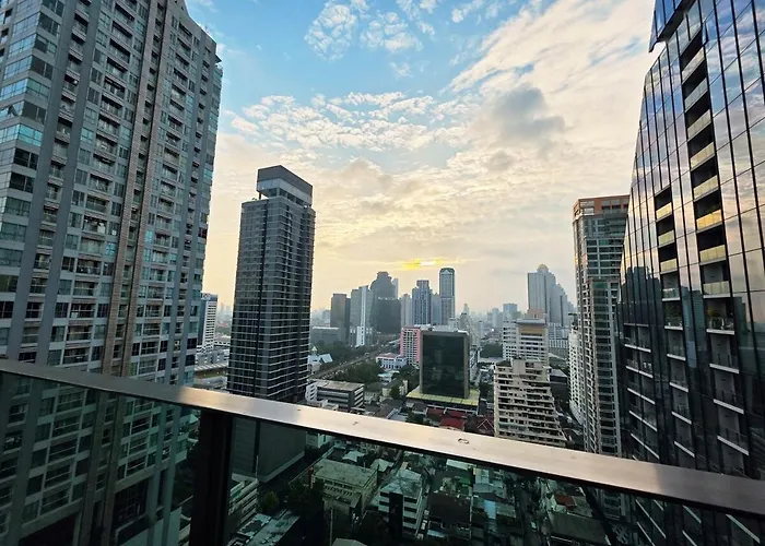 公寓 Si Lom Sathon Is A Large Space View Near King Power Mahanakhon Bts Phat Phong Night Market Tourist Business District *